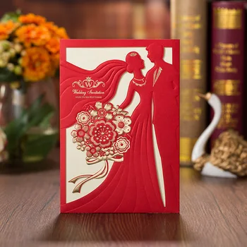 Doprava zdarma 10pcs ražba zlatou fólií pár vintage svatební pozvánky laserem řezané kapsy zve karty