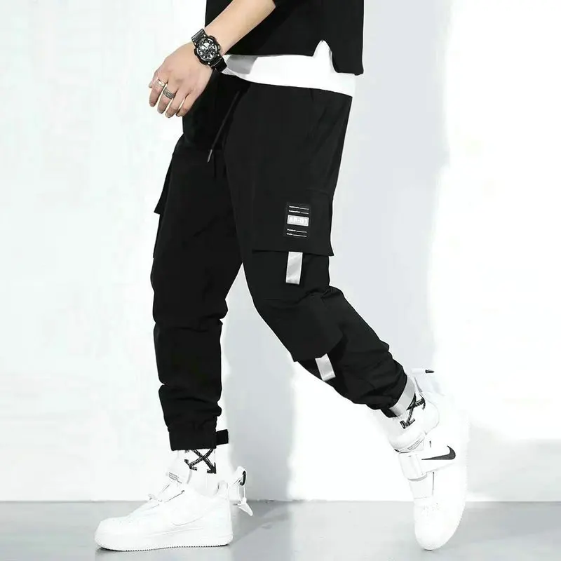 2021 Streetwear Běžce Hip Hop Kalhoty Mužů Velké Kapsy Černé Harém Kalhoty Muži Oblečení Módy Pase Korejský Styl Kalhoty 1