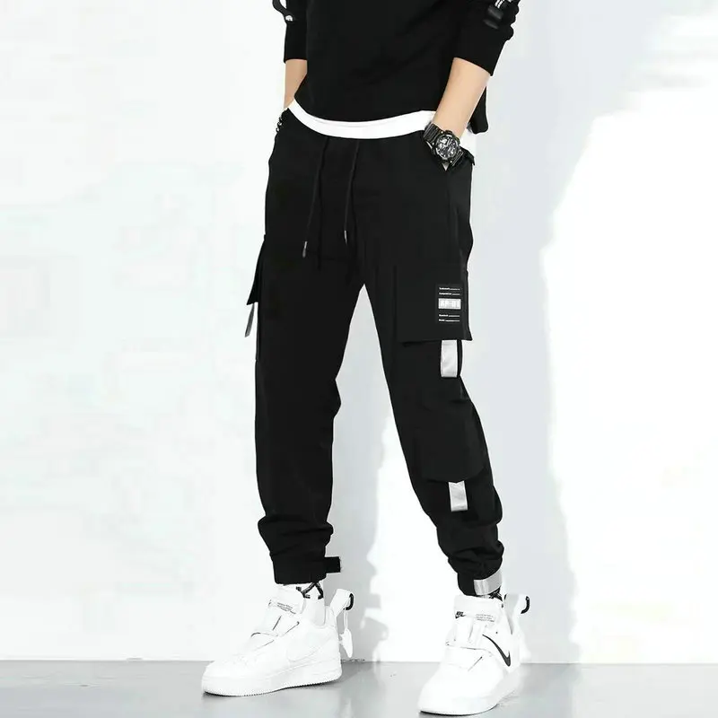 2021 Streetwear Běžce Hip Hop Kalhoty Mužů Velké Kapsy Černé Harém Kalhoty Muži Oblečení Módy Pase Korejský Styl Kalhoty 2