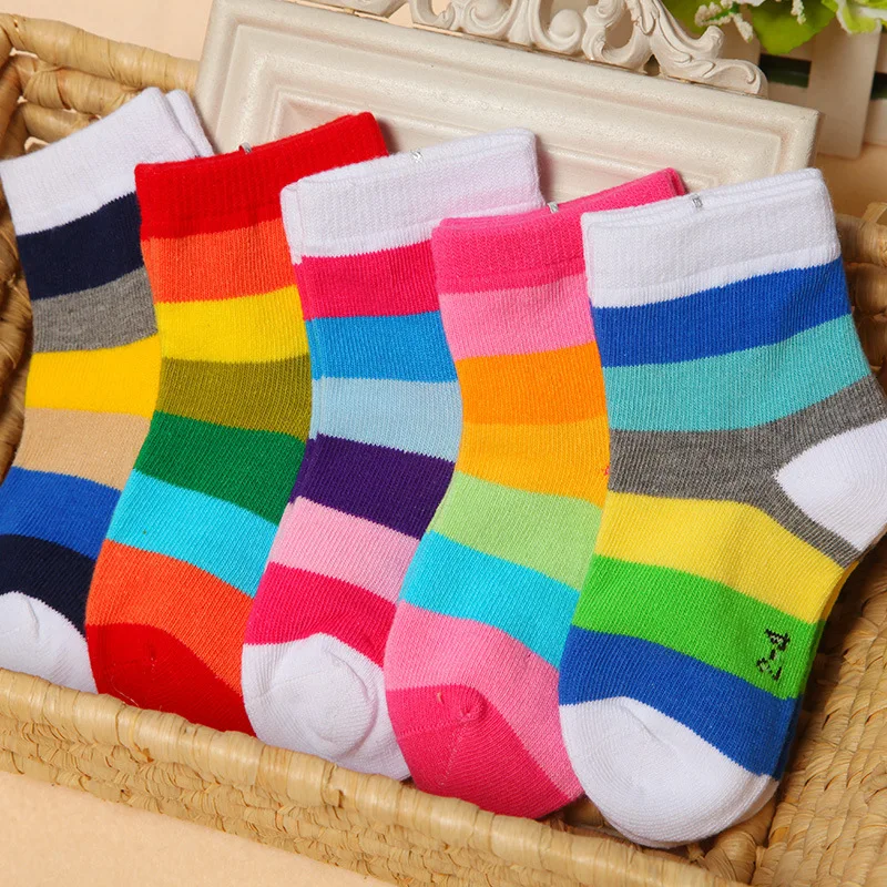 5 Párů / Lot Dívky Chlapce Ponožky rainbow color fotbal ponožky dětské Pruhované Bavlněné dětské zimní teplé ponožky děti ponožky 2-12y 0