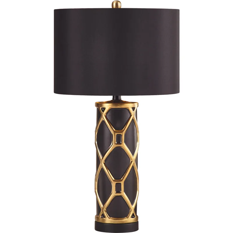 Luxusní Nordic Velké Keramické Stolní Lampy pro Ložnice Noční lampičky Skříň Teplé Obývací Pokoj Domácí Dekor Zlatá a Černá Stolní Lampa 2