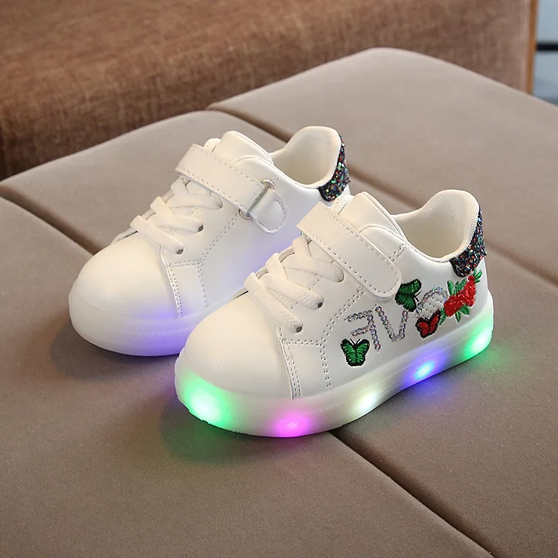 Na podzim roku 2021 nové světlo odvolacího dětské boty LED chlapci a dívky ležérní tenisky boty 21-30 2