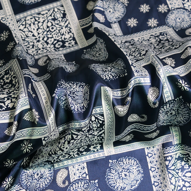 Po Metru Soft Hedvábný Satén Tkaniny Retro Paisley Kostkované Patchwork charmeuse Polyester Materiál Podšívka Diy Šátek Textilní 1