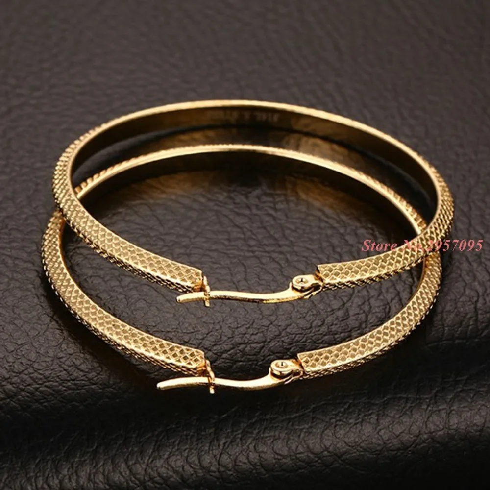 Vysoce Kvalitní Okouzlující Nerezové Oceli Zlaté Náušnice Pro Ženy Značky Šperky Láska Náušnice Holky Piercing Šperky 5